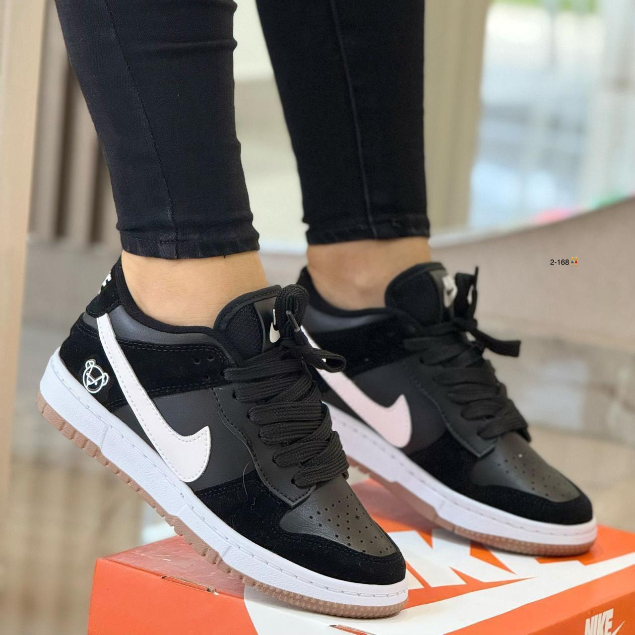 Nike Dunk ositos Mt Negro Blanco